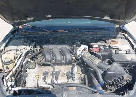 2009 Mercury Milan V6 Premier z USA, uszkodzony, nr VIN 3MEHM02159R622893